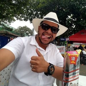 Meet your Posher, Ismael